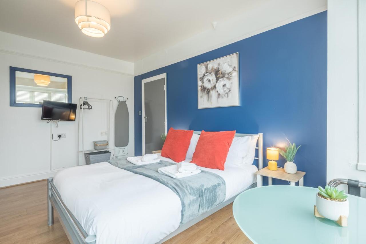 Private Room 4 With Kitchenette By Cb Stays No Minimum Stays CBG Екстериор снимка